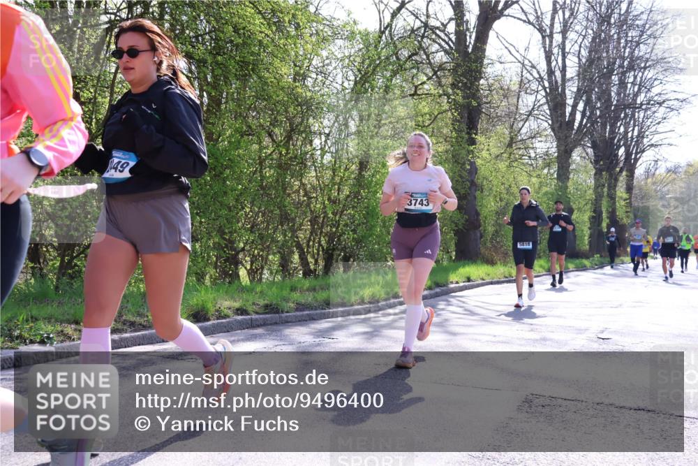 12.04.2026 - 45. Internationalen Wilhelmsburger Insellauf Yannick Fuchs http://msf.ph/oto/9496400 12.04.2026 10:52:40 Laufen 49, 3743, 5818 meine-sportfotos.de