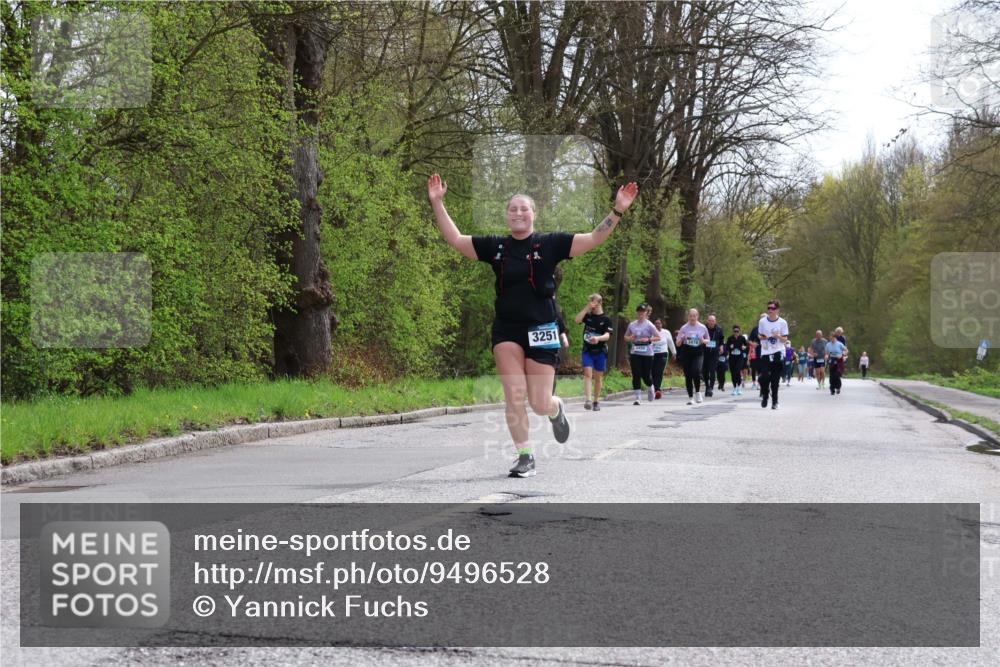 12.04.2026 - 45. Internationalen Wilhelmsburger Insellauf Yannick Fuchs http://msf.ph/oto/9496528 12.04.2026 13:08:02 Laufen 3251 meine-sportfotos.de