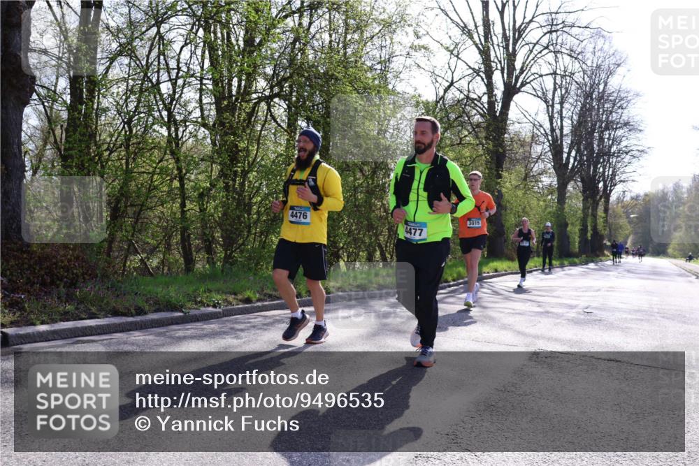 12.04.2026 - 45. Internationalen Wilhelmsburger Insellauf Yannick Fuchs http://msf.ph/oto/9496535 12.04.2026 10:52:52 Laufen 4476, 4477, 3015 meine-sportfotos.de
