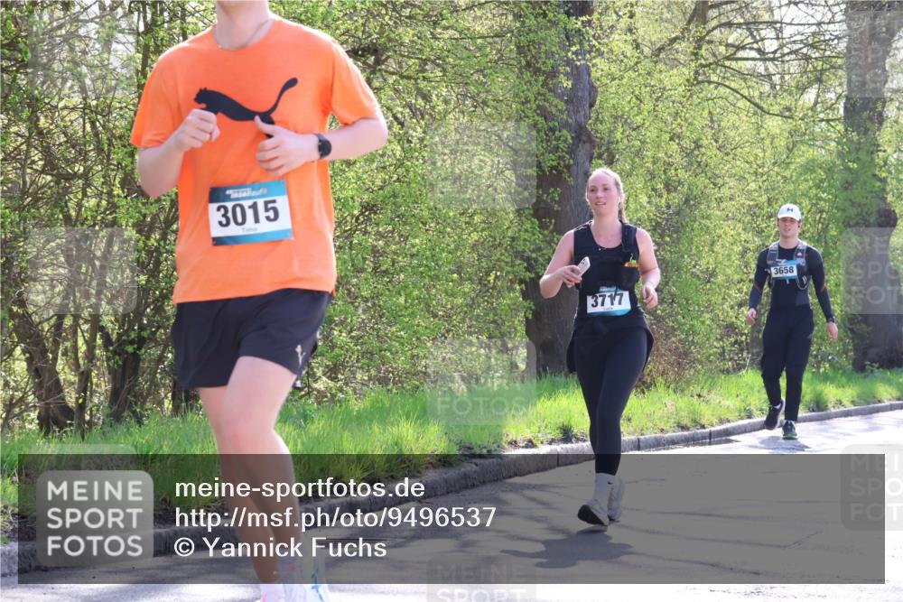 12.04.2026 - 45. Internationalen Wilhelmsburger Insellauf Yannick Fuchs http://msf.ph/oto/9496537 12.04.2026 10:52:53 Laufen 3015, 3717, 3658 meine-sportfotos.de
