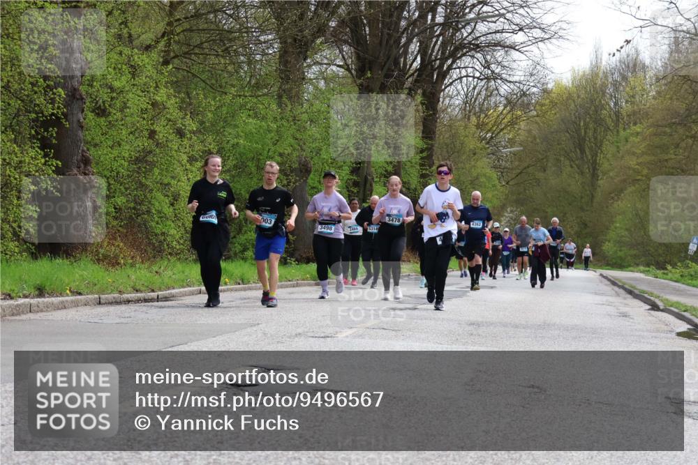 12.04.2026 - 45. Internationalen Wilhelmsburger Insellauf Yannick Fuchs http://msf.ph/oto/9496567 12.04.2026 13:08:06 Laufen 003, 5314, 3498, 2469, 3478, 4, 4362 meine-sportfotos.de
