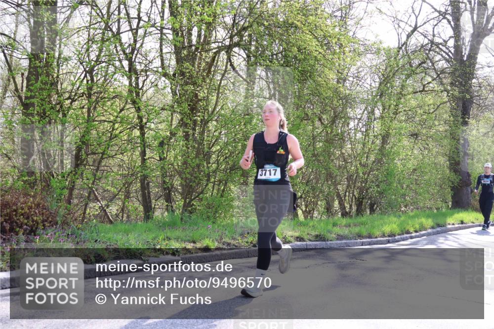 12.04.2026 - 45. Internationalen Wilhelmsburger Insellauf Yannick Fuchs http://msf.ph/oto/9496570 12.04.2026 10:52:56 Laufen 3717 meine-sportfotos.de