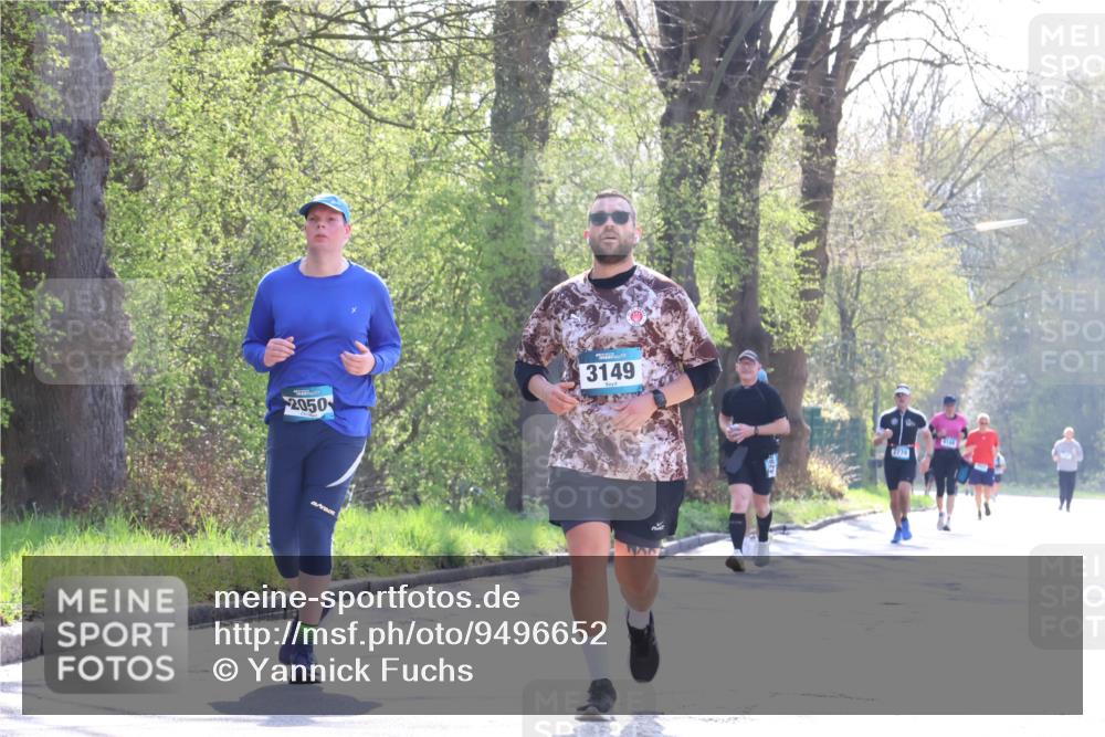 12.04.2026 - 45. Internationalen Wilhelmsburger Insellauf Yannick Fuchs http://msf.ph/oto/9496652 12.04.2026 10:53:10 Laufen 2050, 3149, 2778 meine-sportfotos.de