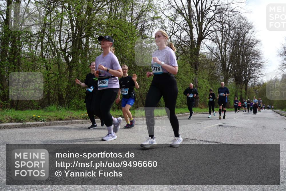 12.04.2026 - 45. Internationalen Wilhelmsburger Insellauf Yannick Fuchs http://msf.ph/oto/9496660 12.04.2026 13:08:14 Laufen 3498, 5003, 3478, 4362 meine-sportfotos.de