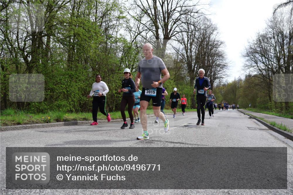 12.04.2026 - 45. Internationalen Wilhelmsburger Insellauf Yannick Fuchs http://msf.ph/oto/9496771 12.04.2026 13:08:25 Laufen 2469, 21, 3915, 3402 meine-sportfotos.de