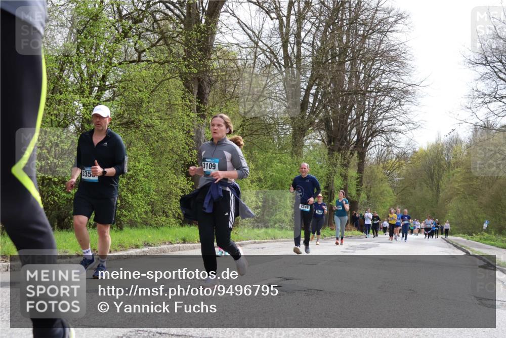 12.04.2026 - 45. Internationalen Wilhelmsburger Insellauf Yannick Fuchs http://msf.ph/oto/9496795 12.04.2026 13:08:27 Laufen 3109, 335, 2246, 2840 meine-sportfotos.de