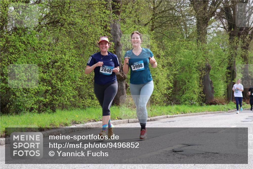 12.04.2026 - 45. Internationalen Wilhelmsburger Insellauf Yannick Fuchs http://msf.ph/oto/9496852 12.04.2026 13:08:33 Laufen 2840, 3998, 262 meine-sportfotos.de