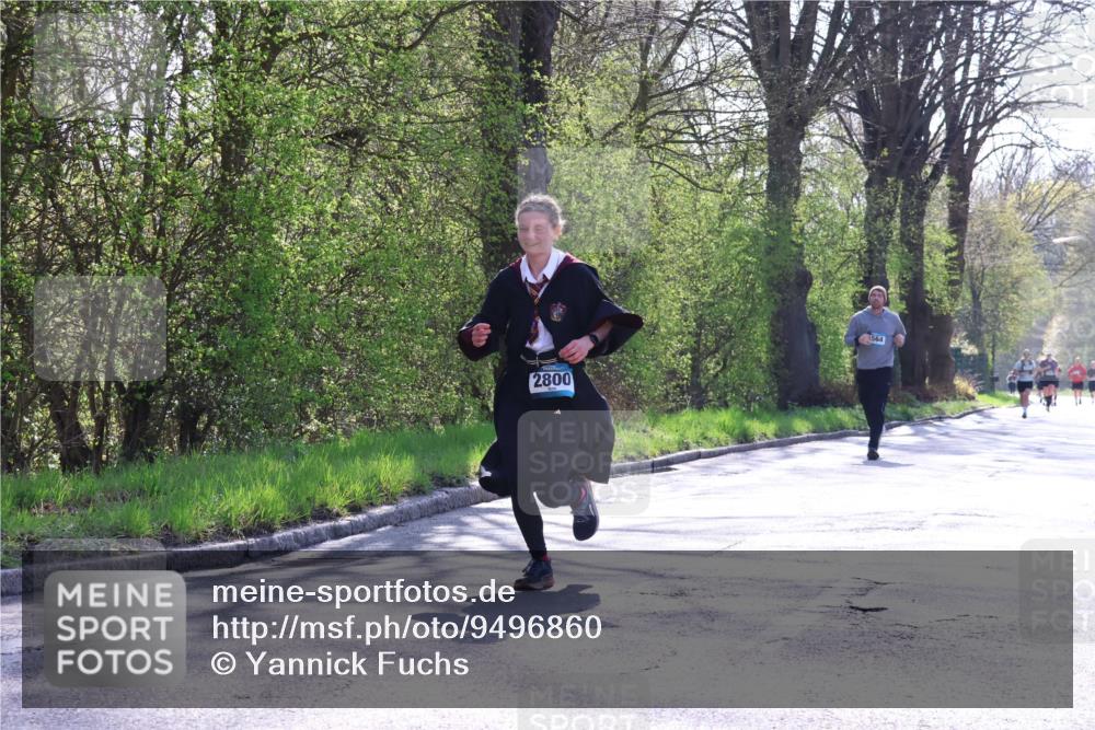 12.04.2026 - 45. Internationalen Wilhelmsburger Insellauf Yannick Fuchs http://msf.ph/oto/9496860 12.04.2026 10:53:34 Laufen 2800, 564 meine-sportfotos.de