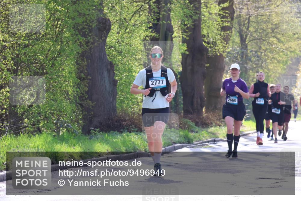 12.04.2026 - 45. Internationalen Wilhelmsburger Insellauf Yannick Fuchs http://msf.ph/oto/9496949 12.04.2026 10:53:47 Laufen 2777, 2660, 2481, 3460 meine-sportfotos.de