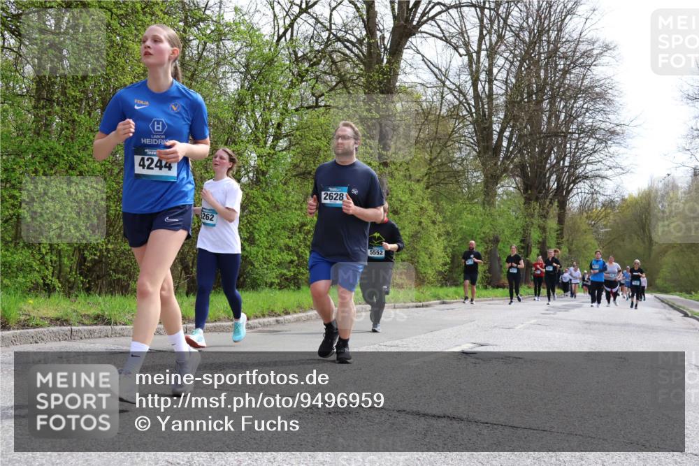 12.04.2026 - 45. Internationalen Wilhelmsburger Insellauf Yannick Fuchs http://msf.ph/oto/9496959 12.04.2026 13:08:43 Laufen 4244, 5262, 2628, 5552 meine-sportfotos.de