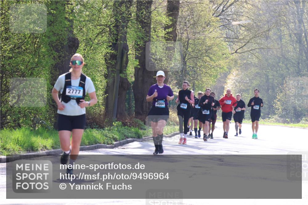 12.04.2026 - 45. Internationalen Wilhelmsburger Insellauf Yannick Fuchs http://msf.ph/oto/9496964 12.04.2026 10:53:48 Laufen 2777, 2660, 2481, 3460, 3517, 0000 meine-sportfotos.de