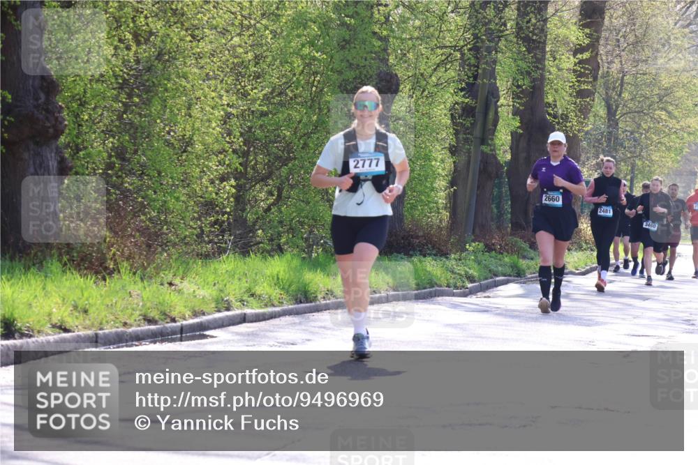 12.04.2026 - 45. Internationalen Wilhelmsburger Insellauf Yannick Fuchs http://msf.ph/oto/9496969 12.04.2026 10:53:49 Laufen 2777, 2660, 2481, 3460 meine-sportfotos.de
