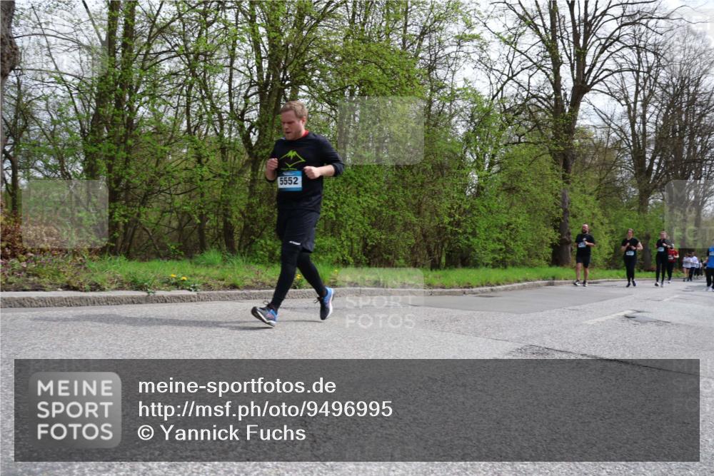 12.04.2026 - 45. Internationalen Wilhelmsburger Insellauf Yannick Fuchs http://msf.ph/oto/9496995 12.04.2026 13:08:46 Laufen 5552 meine-sportfotos.de