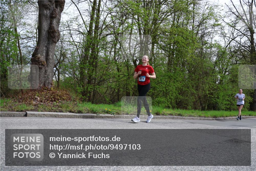12.04.2026 - 45. Internationalen Wilhelmsburger Insellauf Yannick Fuchs http://msf.ph/oto/9497103 12.04.2026 13:08:56 Laufen 3814 meine-sportfotos.de