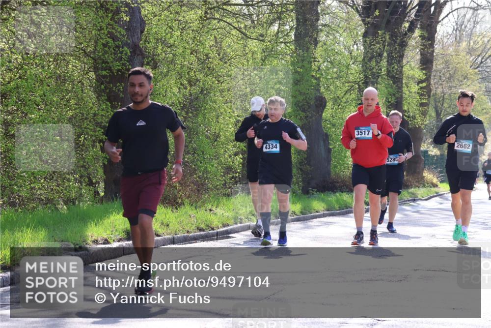 12.04.2026 - 45. Internationalen Wilhelmsburger Insellauf Yannick Fuchs http://msf.ph/oto/9497104 12.04.2026 10:54:05 Laufen 4334, 3517, 5285, 0000 meine-sportfotos.de