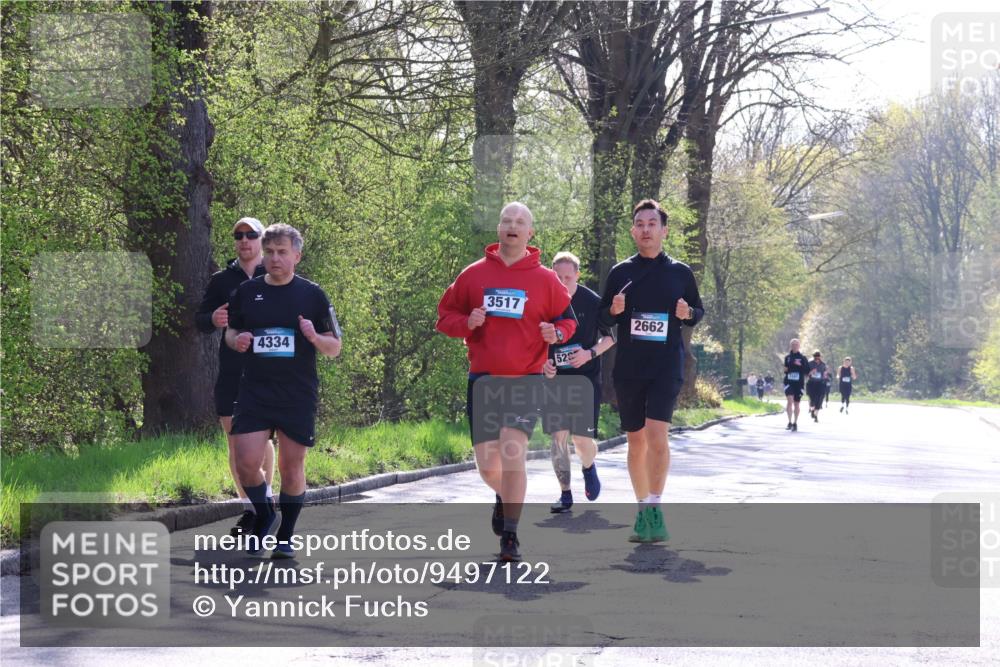 12.04.2026 - 45. Internationalen Wilhelmsburger Insellauf Yannick Fuchs http://msf.ph/oto/9497122 12.04.2026 10:54:07 Laufen 4334, 3517, 52, 0000 meine-sportfotos.de
