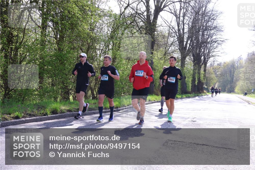 12.04.2026 - 45. Internationalen Wilhelmsburger Insellauf Yannick Fuchs http://msf.ph/oto/9497154 12.04.2026 10:54:10 Laufen 4334, 3517, 0000 meine-sportfotos.de