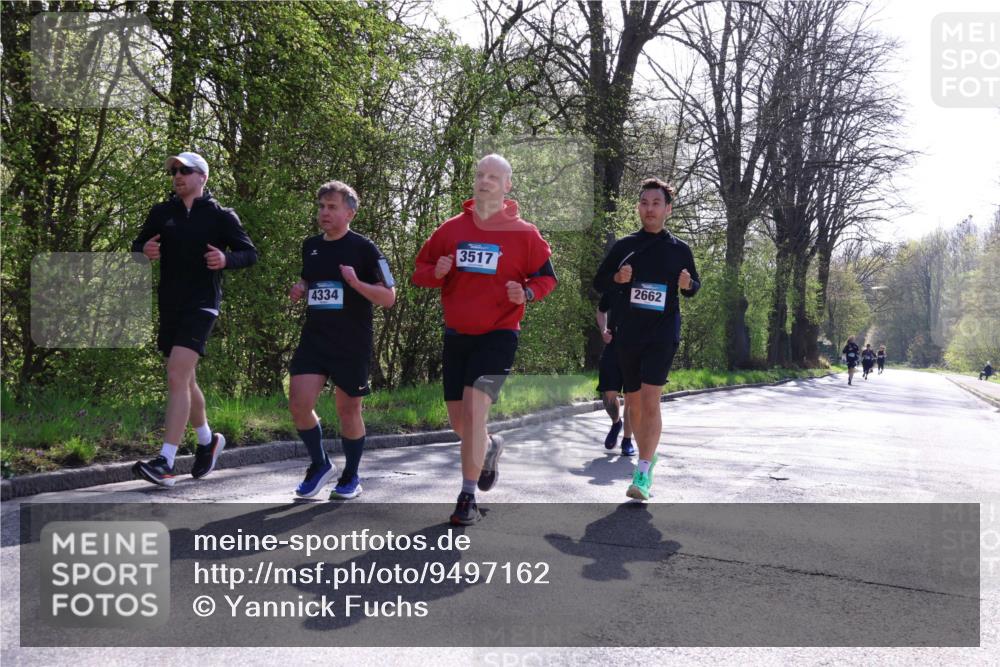 12.04.2026 - 45. Internationalen Wilhelmsburger Insellauf Yannick Fuchs http://msf.ph/oto/9497162 12.04.2026 10:54:10 Laufen 4334, 3517, 0000 meine-sportfotos.de