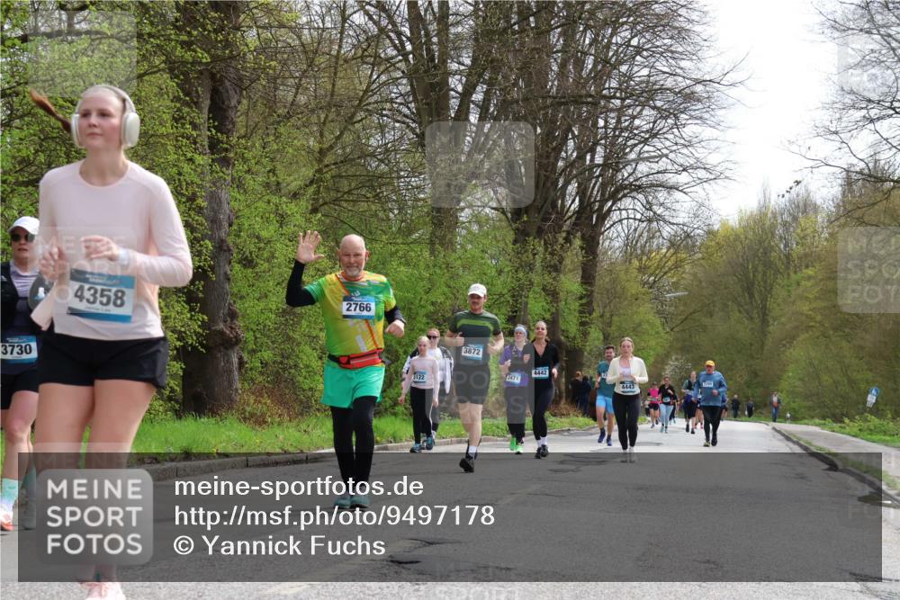 12.04.2026 - 45. Internationalen Wilhelmsburger Insellauf Yannick Fuchs http://msf.ph/oto/9497178 12.04.2026 13:09:03 Laufen 3730, 4358, 2766, 5122, 3872, 3471, 4442, 4443, 2293 meine-sportfotos.de