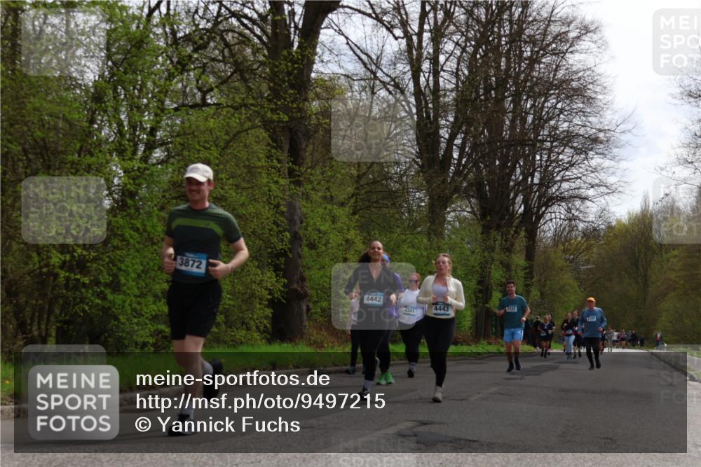 12.04.2026 - 45. Internationalen Wilhelmsburger Insellauf Yannick Fuchs http://msf.ph/oto/9497215 12.04.2026 13:09:07 Laufen 3872, 4442, 2332, 4443, 4341, 2290 meine-sportfotos.de