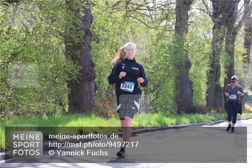 12.04.2026 - 45. Internationalen Wilhelmsburger Insellauf Yannick Fuchs http://msf.ph/oto/9497217 12.04.2026 10:54:21 Laufen 8, 3342, 2567 meine-sportfotos.de