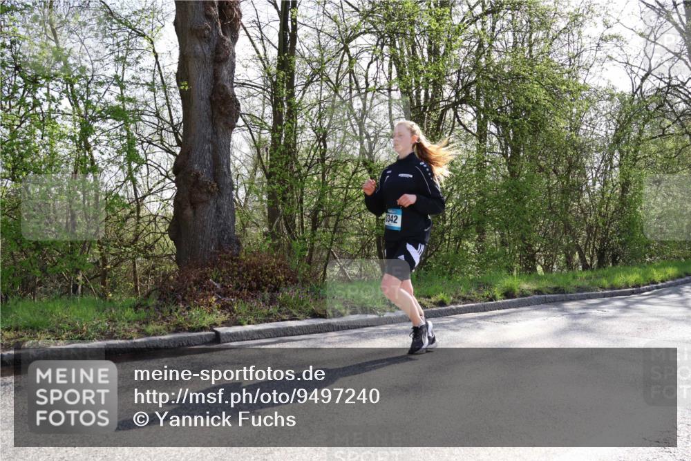 12.04.2026 - 45. Internationalen Wilhelmsburger Insellauf Yannick Fuchs http://msf.ph/oto/9497240 12.04.2026 10:54:25 Laufen 3342 meine-sportfotos.de