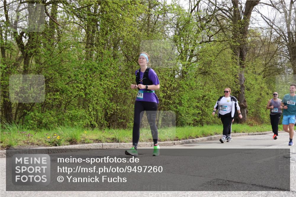 12.04.2026 - 45. Internationalen Wilhelmsburger Insellauf Yannick Fuchs http://msf.ph/oto/9497260 12.04.2026 13:09:11 Laufen 471, 3739, 4341, 2332 meine-sportfotos.de