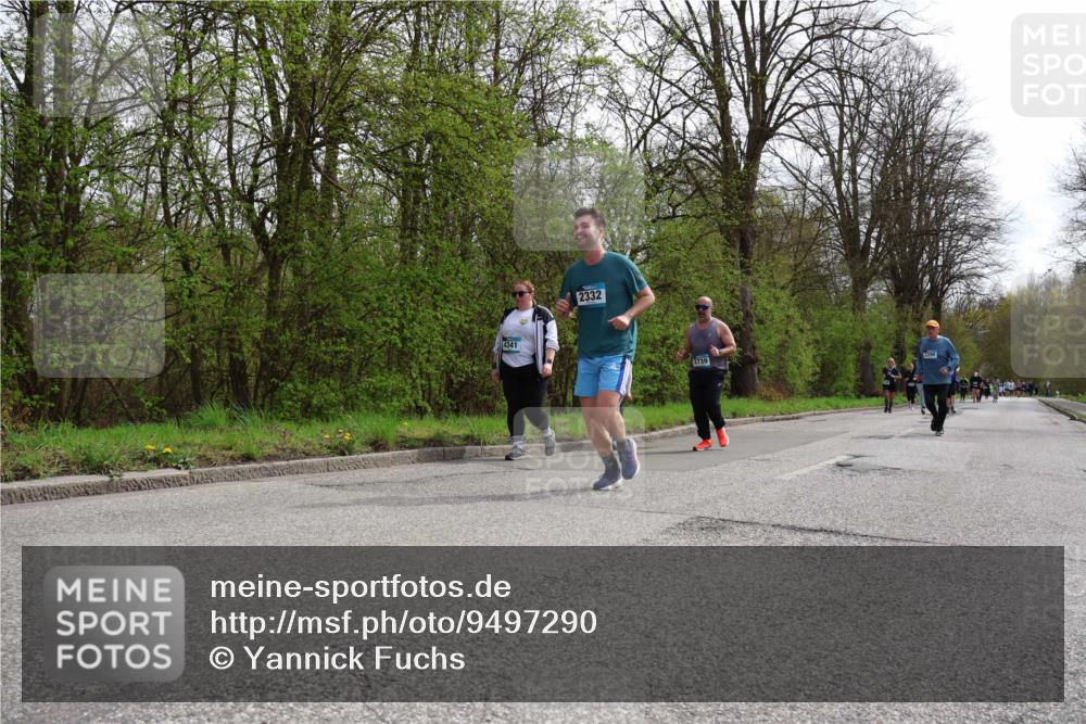 12.04.2026 - 45. Internationalen Wilhelmsburger Insellauf Yannick Fuchs http://msf.ph/oto/9497290 12.04.2026 13:09:14 Laufen 4341, 2332, 3739, 2290 meine-sportfotos.de