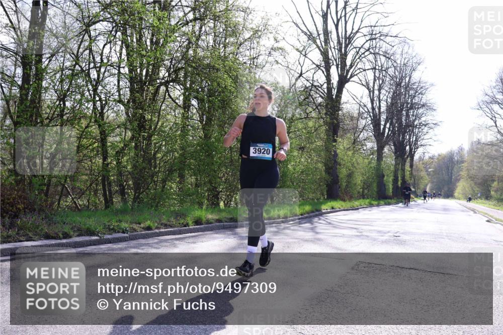 12.04.2026 - 45. Internationalen Wilhelmsburger Insellauf Yannick Fuchs http://msf.ph/oto/9497309 12.04.2026 10:54:32 Laufen 3920 meine-sportfotos.de