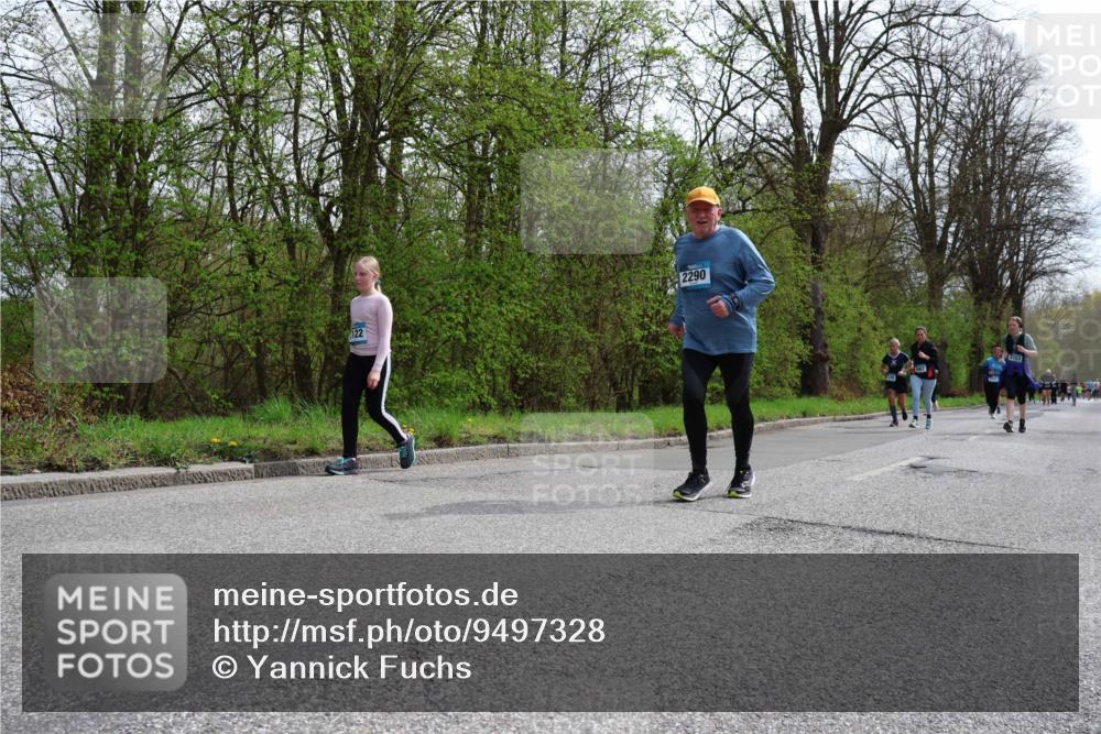 12.04.2026 - 45. Internationalen Wilhelmsburger Insellauf Yannick Fuchs http://msf.ph/oto/9497328 12.04.2026 13:09:18 Laufen 122, 2290, 2153 meine-sportfotos.de