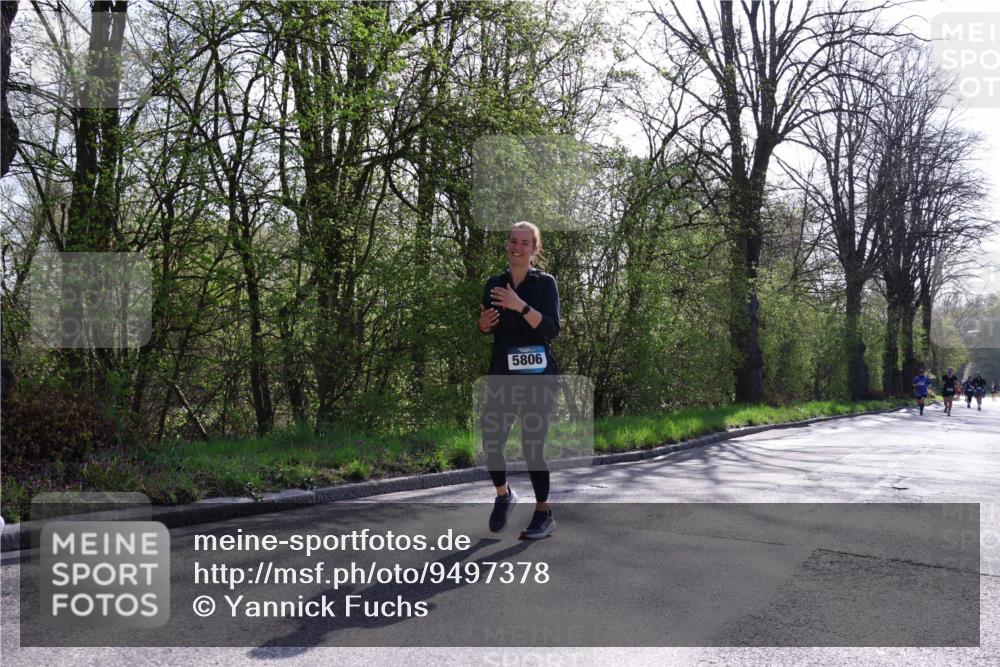 12.04.2026 - 45. Internationalen Wilhelmsburger Insellauf Yannick Fuchs http://msf.ph/oto/9497378 12.04.2026 10:54:50 Laufen 5806 meine-sportfotos.de
