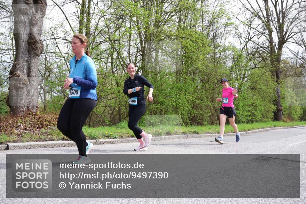 12.04.2026 - 45. Internationalen Wilhelmsburger Insellauf Yannick Fuchs http://msf.ph/oto/9497390 12.04.2026 13:09:26 Laufen 5505, 4708, 3774 meine-sportfotos.de