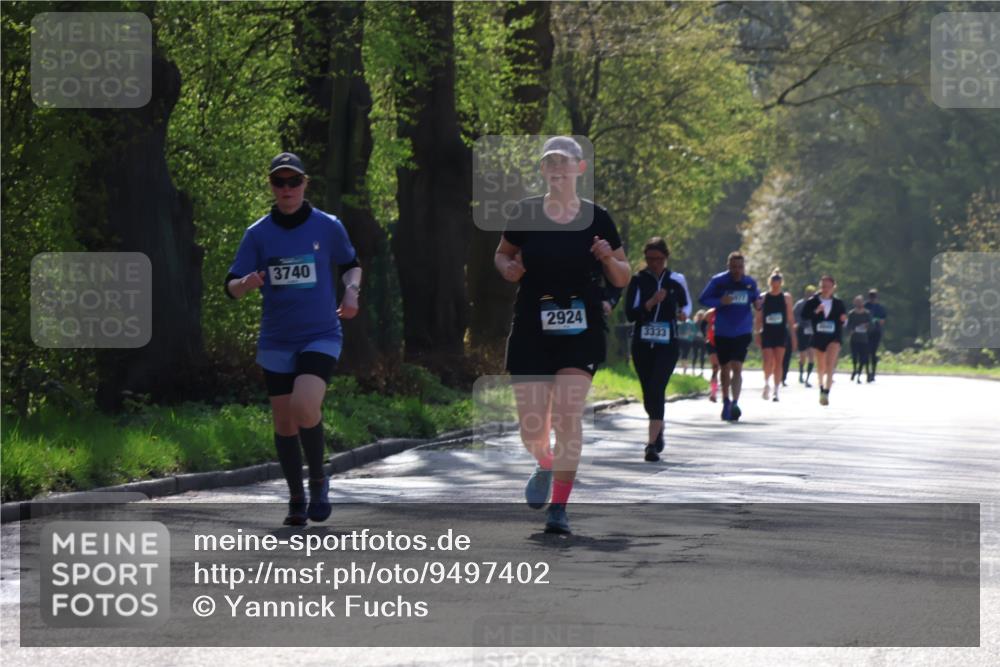 12.04.2026 - 45. Internationalen Wilhelmsburger Insellauf Yannick Fuchs http://msf.ph/oto/9497402 12.04.2026 10:54:53 Laufen 3740, 2924, 3333 meine-sportfotos.de