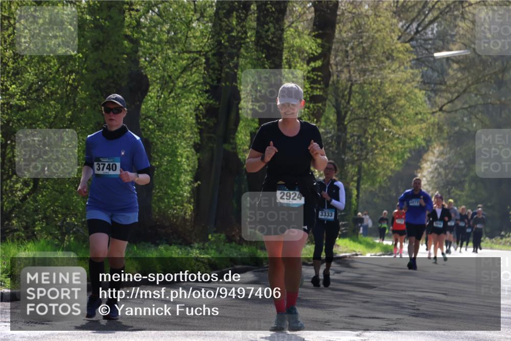 12.04.2026 - 45. Internationalen Wilhelmsburger Insellauf Yannick Fuchs http://msf.ph/oto/9497406 12.04.2026 10:54:55 Laufen 3740, 2924, 3333 meine-sportfotos.de