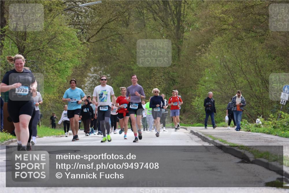 12.04.2026 - 45. Internationalen Wilhelmsburger Insellauf Yannick Fuchs http://msf.ph/oto/9497408 12.04.2026 13:09:32 Laufen 3720, 3746, 04, 5355, 5356, 4751, 01, 5192, 41 meine-sportfotos.de