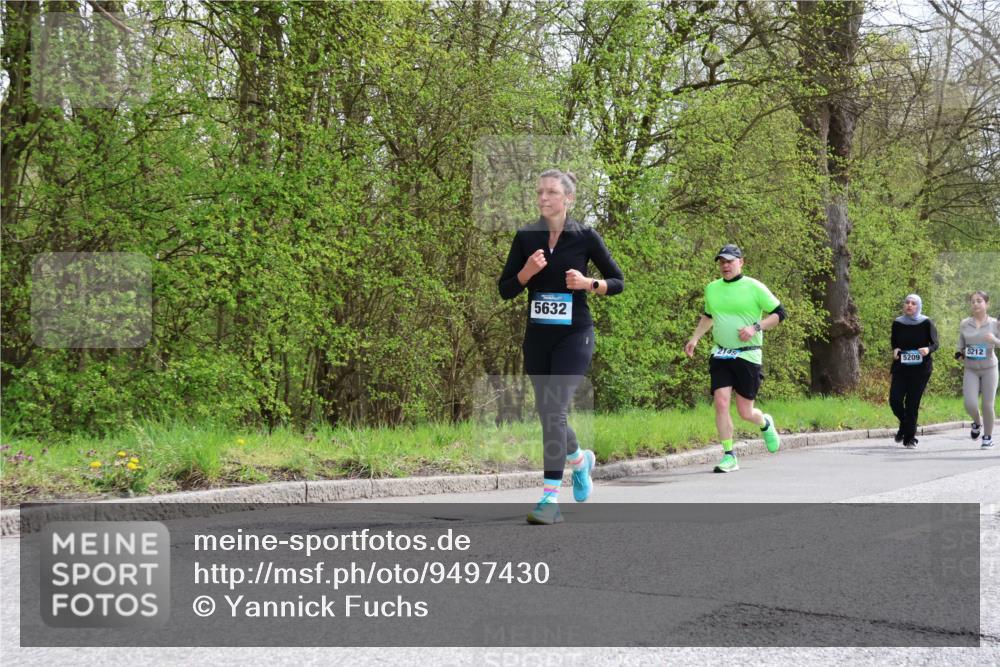 12.04.2026 - 45. Internationalen Wilhelmsburger Insellauf Yannick Fuchs http://msf.ph/oto/9497430 12.04.2026 13:09:37 Laufen 5632, 5209, 5212 meine-sportfotos.de