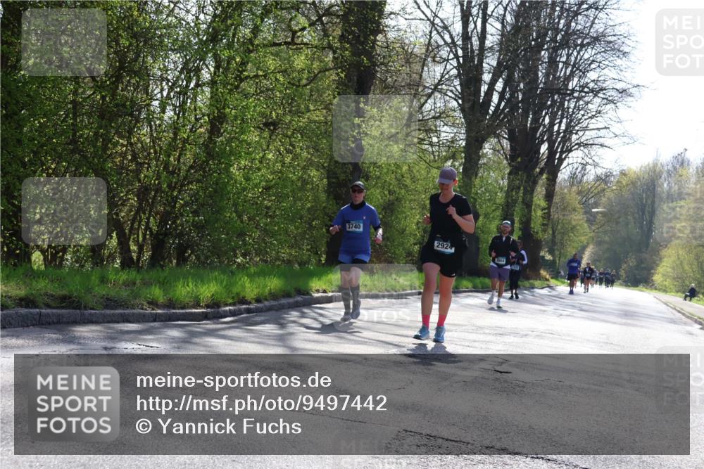 12.04.2026 - 45. Internationalen Wilhelmsburger Insellauf Yannick Fuchs http://msf.ph/oto/9497442 12.04.2026 10:54:58 Laufen 3740, 2924, 3664 meine-sportfotos.de