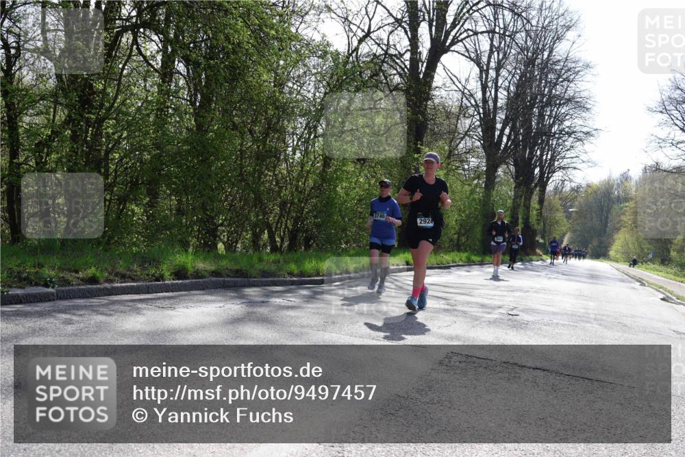 12.04.2026 - 45. Internationalen Wilhelmsburger Insellauf Yannick Fuchs http://msf.ph/oto/9497457 12.04.2026 10:54:59 Laufen 3740, 2924 meine-sportfotos.de