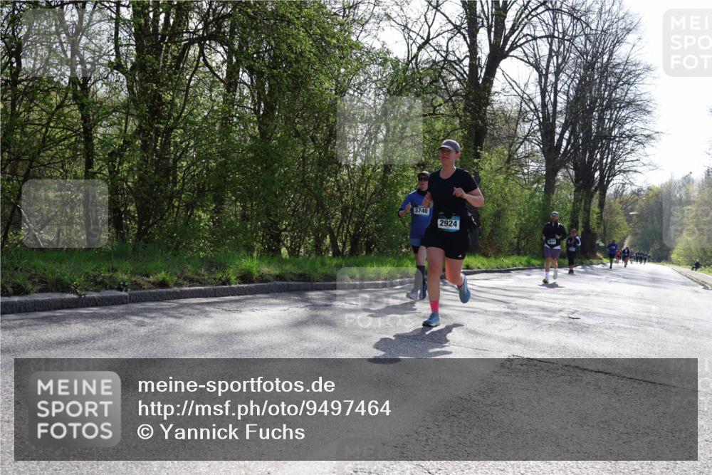 12.04.2026 - 45. Internationalen Wilhelmsburger Insellauf Yannick Fuchs http://msf.ph/oto/9497464 12.04.2026 10:55:00 Laufen 3740, 2924 meine-sportfotos.de