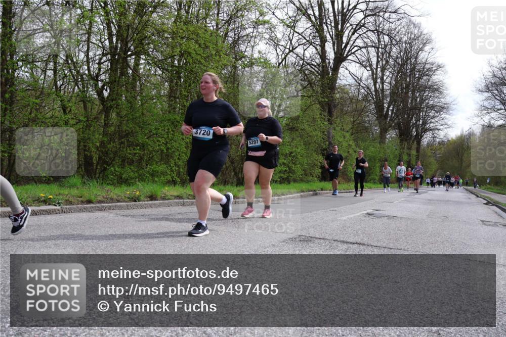 12.04.2026 - 45. Internationalen Wilhelmsburger Insellauf Yannick Fuchs http://msf.ph/oto/9497465 12.04.2026 13:09:42 Laufen 3720, 5297 meine-sportfotos.de