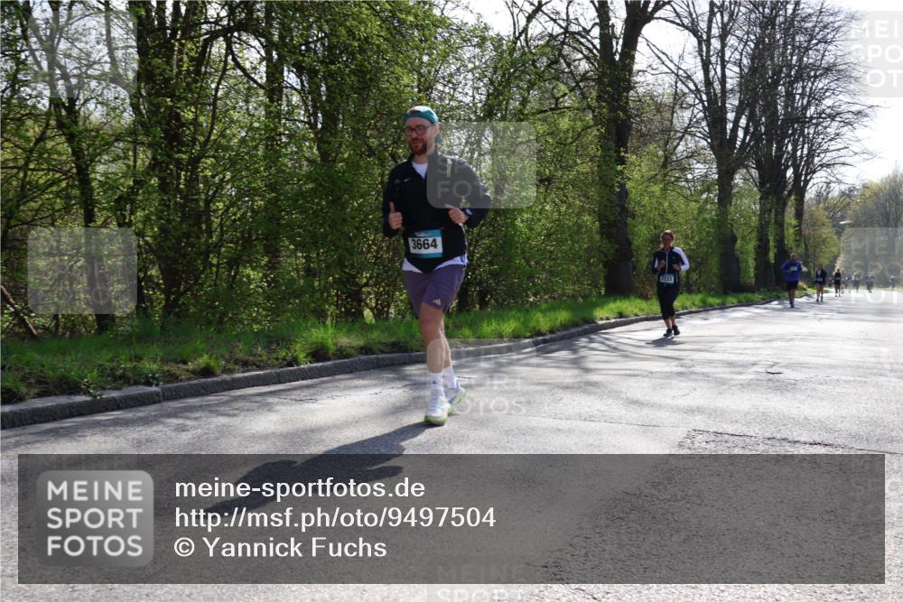 12.04.2026 - 45. Internationalen Wilhelmsburger Insellauf Yannick Fuchs http://msf.ph/oto/9497504 12.04.2026 10:55:04 Laufen 3664, 3333 meine-sportfotos.de