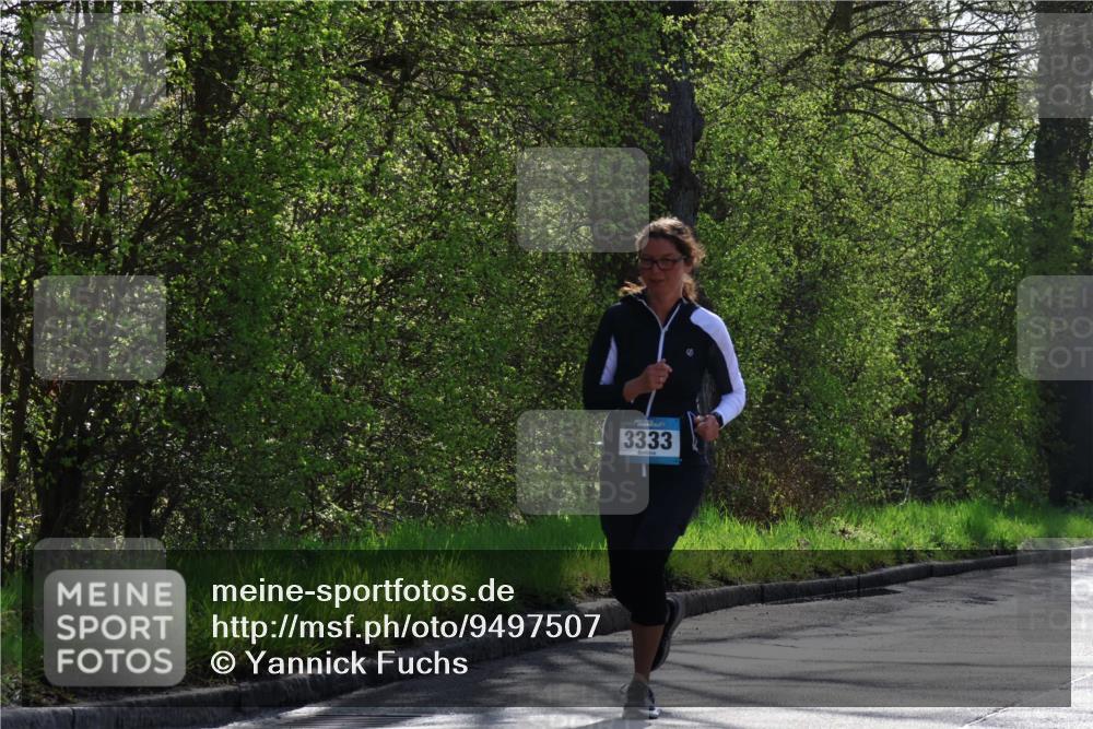 12.04.2026 - 45. Internationalen Wilhelmsburger Insellauf Yannick Fuchs http://msf.ph/oto/9497507 12.04.2026 10:55:05 Laufen 3333 meine-sportfotos.de