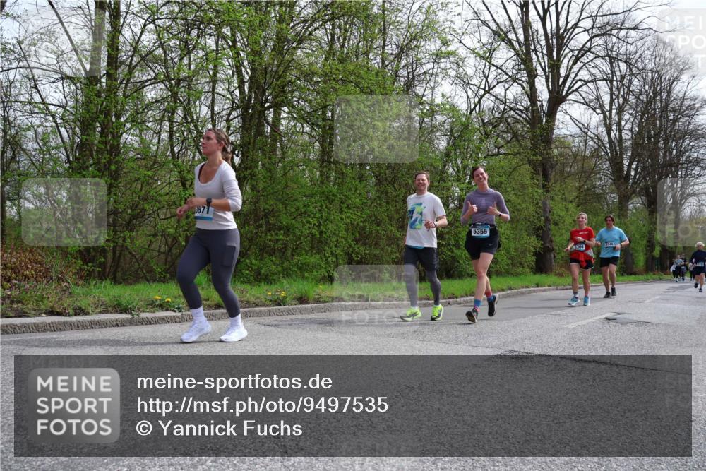 12.04.2026 - 45. Internationalen Wilhelmsburger Insellauf Yannick Fuchs http://msf.ph/oto/9497535 12.04.2026 13:09:49 Laufen 3871, 5355, 3746, 5304 meine-sportfotos.de