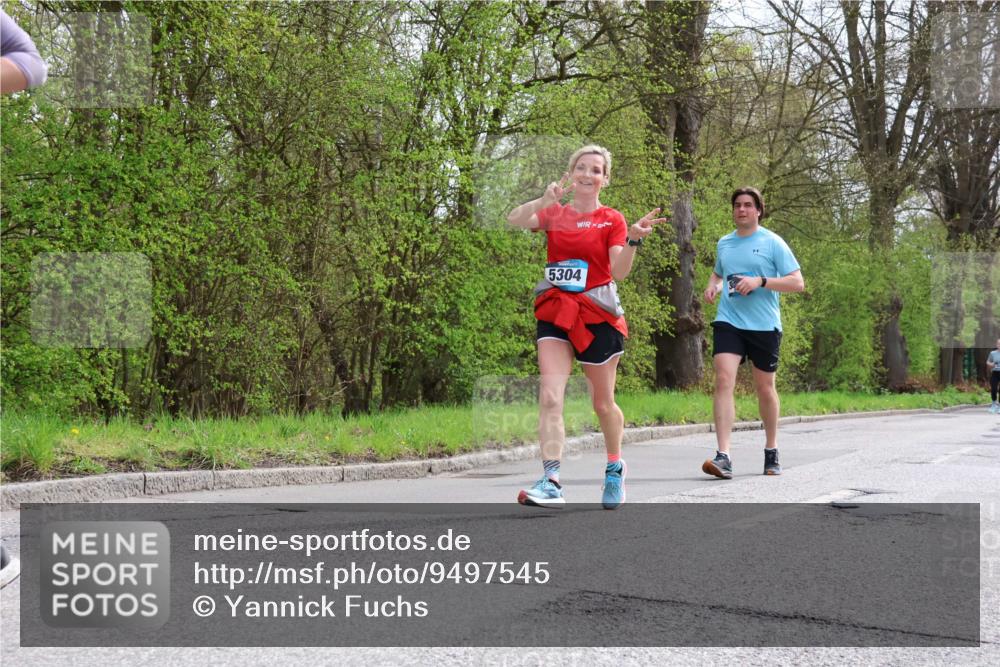 12.04.2026 - 45. Internationalen Wilhelmsburger Insellauf Yannick Fuchs http://msf.ph/oto/9497545 12.04.2026 13:09:51 Laufen 5304 meine-sportfotos.de