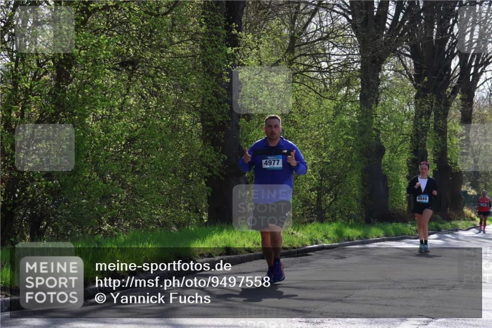 12.04.2026 - 45. Internationalen Wilhelmsburger Insellauf Yannick Fuchs http://msf.ph/oto/9497558 12.04.2026 10:55:12 Laufen 4977, 4949 meine-sportfotos.de