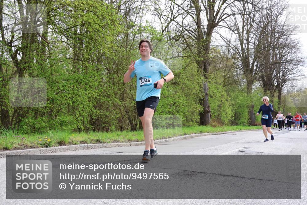 12.04.2026 - 45. Internationalen Wilhelmsburger Insellauf Yannick Fuchs http://msf.ph/oto/9497565 12.04.2026 13:09:53 Laufen 3746, 4751 meine-sportfotos.de