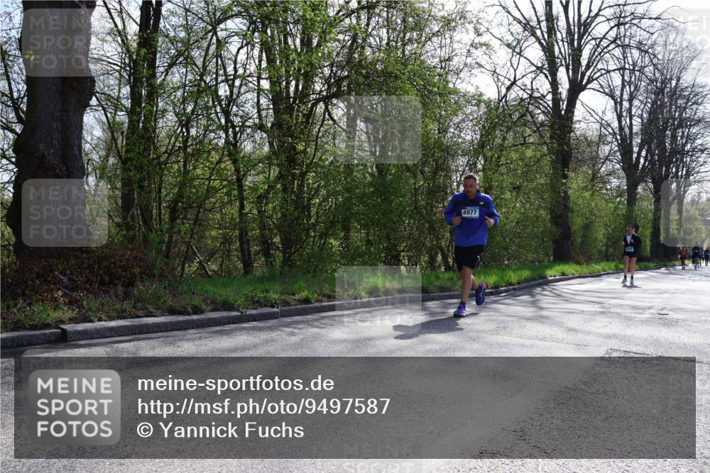 12.04.2026 - 45. Internationalen Wilhelmsburger Insellauf Yannick Fuchs http://msf.ph/oto/9497587 12.04.2026 10:55:14 Laufen 4977 meine-sportfotos.de