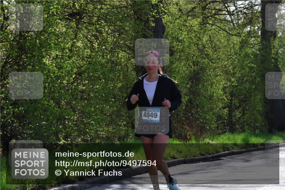 12.04.2026 - 45. Internationalen Wilhelmsburger Insellauf Yannick Fuchs http://msf.ph/oto/9497594 12.04.2026 10:55:16 Laufen 4949 meine-sportfotos.de