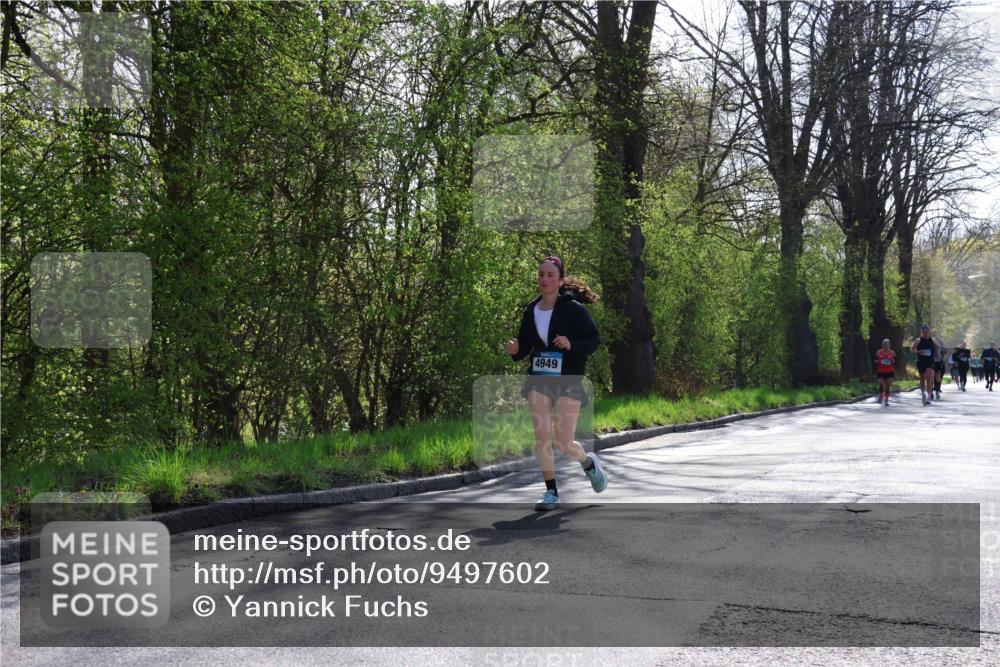 12.04.2026 - 45. Internationalen Wilhelmsburger Insellauf Yannick Fuchs http://msf.ph/oto/9497602 12.04.2026 10:55:17 Laufen 4949 meine-sportfotos.de
