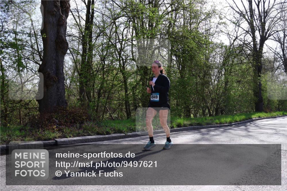 12.04.2026 - 45. Internationalen Wilhelmsburger Insellauf Yannick Fuchs http://msf.ph/oto/9497621 12.04.2026 10:55:19 Laufen 4949 meine-sportfotos.de